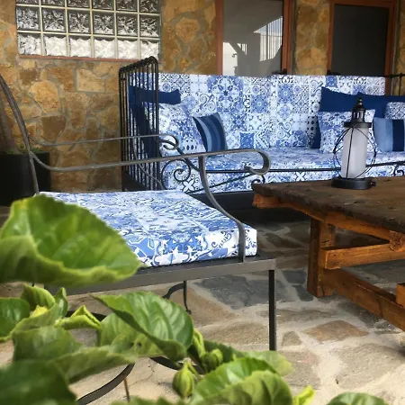 Cadiretes Holiday home *