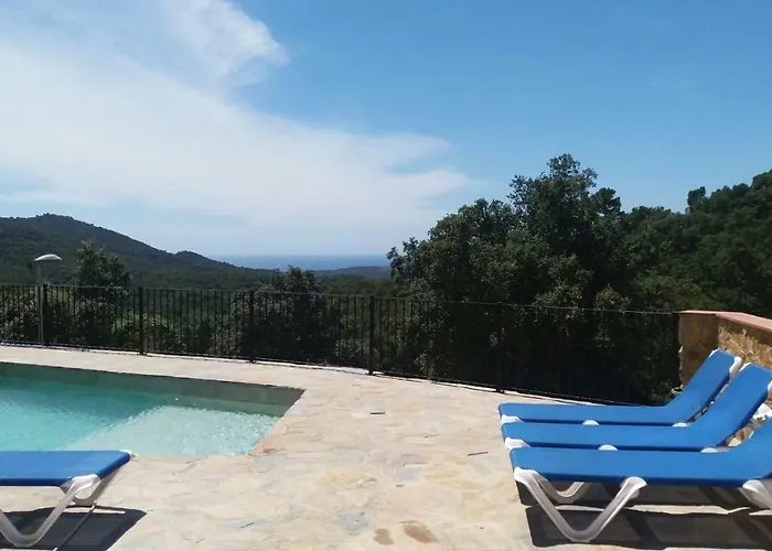 Cadiretes Tatil Evi *