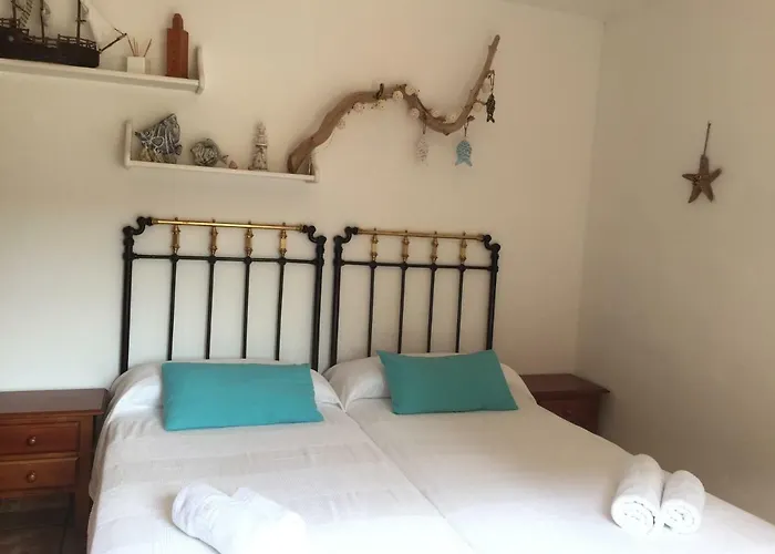 Cadiretes Tatil Evi *